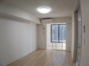 のマンスリーマンション・ウィークリーマンション「ラヴィベール．ＪＪ．Ⅰ 102・洋室(No.1271278)」メイン画像