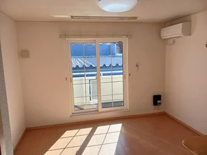 のマンスリーマンション・ウィークリーマンション「サニーヒルズ・オカベ 205・洋室(No.1271475)」メイン画像