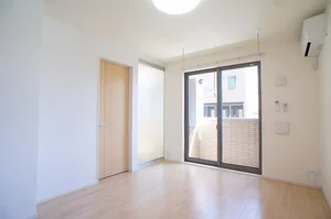 のマンスリーマンション・ウィークリーマンション「Ｒａｉｎｂｏｗ　Ｓｋｙ　ｙ 104・洋室(No.1271535)」メイン画像