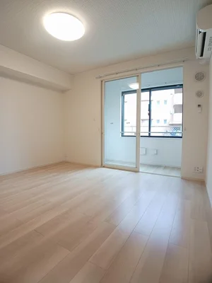 丸亀市のマンスリーマンション・ウィークリーマンション「ララ・オハナ　Ⅰ 102・洋室(No.1271589)」メイン画像