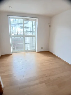 栗熊駅（香川県）のマンスリーマンション・ウィークリーマンション「オーブリー栗熊 102・洋室(No.1271590)」メイン画像