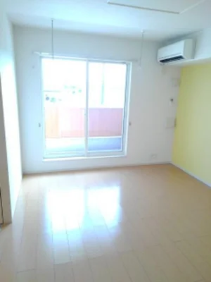 のマンスリーマンション・ウィークリーマンション「ソレア－ド 202・洋室(No.1271650)」メイン画像