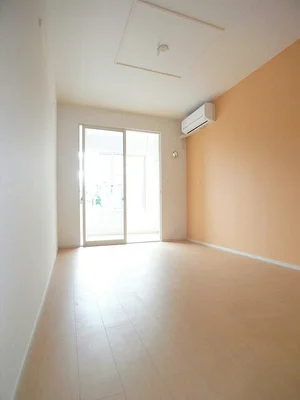 のマンスリーマンション・ウィークリーマンション「Ｖｉｌｌａ　Ｖｅｒｄｅ 102・洋室(No.1271680)」メイン画像