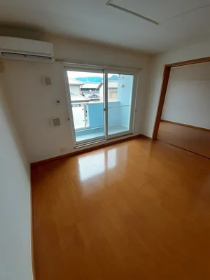 津市のマンスリーマンション・ウィークリーマンション「ノイ・グランツ 202・洋室(No.1271706)」メイン画像