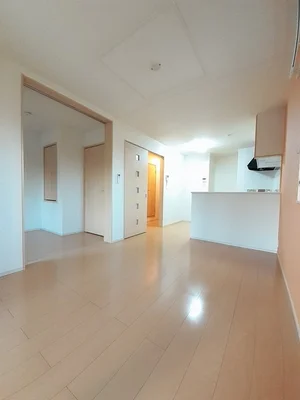 のマンスリーマンション・ウィークリーマンション「ルミアス前潟Ⅰ 202・洋室(No.1271913)」メイン画像