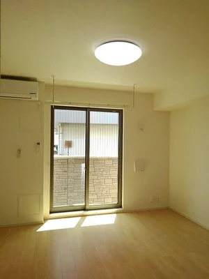 のマンスリーマンション・ウィークリーマンション「ブルーローズ 103・洋室(No.1271936)」メイン画像