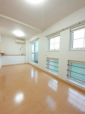 のマンスリーマンション・ウィークリーマンション「モダン　ソレイユⅡ 202・洋室(No.1272013)」メイン画像