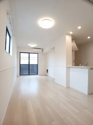 のマンスリーマンション・ウィークリーマンション「コモド・ダ・ビベレ焼津 106・洋室(No.1272044)」メイン画像