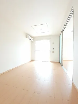 のマンスリーマンション・ウィークリーマンション「フェニックス・メモリー　Ｅ 203・洋室(No.1272064)」メイン画像