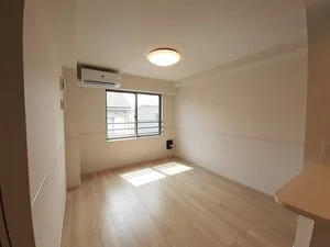 のマンスリーマンション・ウィークリーマンション「ＳｕｎｎｙＦｉｅｌｄＳｏｕｔｈ 203・洋室(No.1272212)」メイン画像