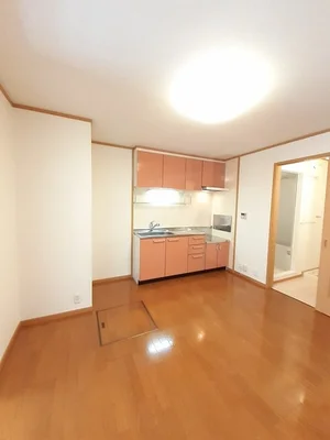 のマンスリーマンション・ウィークリーマンション「ＣＲＥＳＴＡＬＬ優 102・洋室(No.1272259)」メイン画像