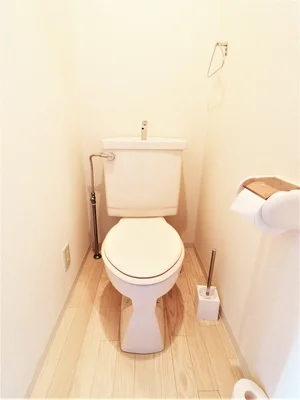 バストイレ別で宇部新川駅近！！！宇部興産へのアクセス抜群！トイレットペーパーあり！トイレ洗剤とブラシもあるので　中期・長期の出張や宿泊でも　お掃除頂き　快適にお過ごしいただけます！