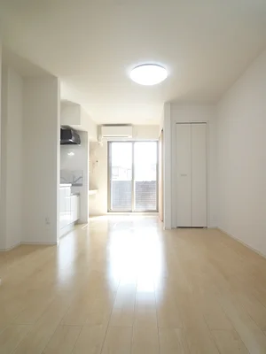 のマンスリーマンション・ウィークリーマンション「プレミアージュ　Ⅱ 101・洋室(No.1272463)」メイン画像