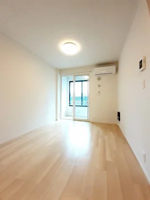 のマンスリーマンション・ウィークリーマンション「ソル　エト　ルーナ 105・洋室(No.1272518)」メイン画像