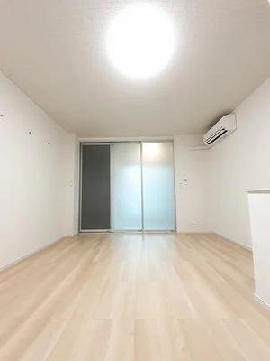 のマンスリーマンション・ウィークリーマンション「ラペシュ・クオーレ 102・洋室(No.1272544)」メイン画像