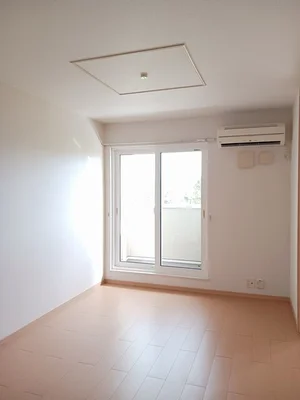 のマンスリーマンション・ウィークリーマンション「カリーナガーデン 202・洋室(No.1272606)」メイン画像