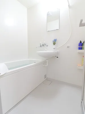 バストイレ別！シャンプーやボディーソープをご用意させていただいてるので入居してすぐ湯舟に浸かって疲れを癒すことが可能です♪
