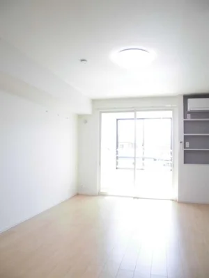 のマンスリーマンション・ウィークリーマンション「フィオーレ天童 203・洋室(No.1272788)」メイン画像