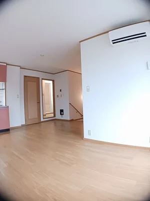 のマンスリーマンション・ウィークリーマンション「ＣＯＭＯＤＯ旭 201・洋室(No.1273033)」メイン画像