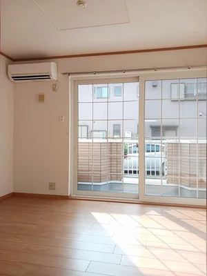 のマンスリーマンション・ウィークリーマンション「ＣＯＭＯＤＯ旭 101・洋室(No.1273034)」メイン画像