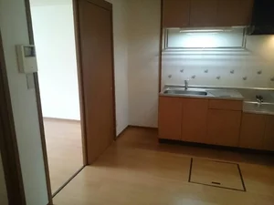 のマンスリーマンション・ウィークリーマンション「レジデンス鵜之森 101・洋室(No.1273111)」メイン画像