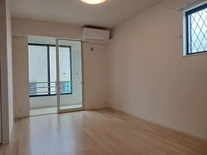 のマンスリーマンション・ウィークリーマンション「ローリエ　Ⅲ 103・洋室(No.1273126)」メイン画像