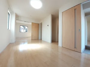 のマンスリーマンション・ウィークリーマンション「サンフィールドⅡ 101・洋室(No.1273192)」メイン画像