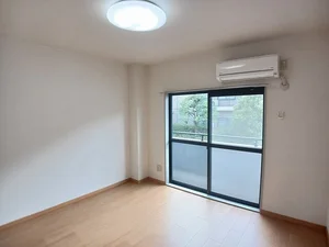 のマンスリーマンション・ウィークリーマンション「パーシモン東生駒 101・洋室(No.1273195)」メイン画像