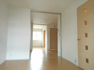 のマンスリーマンション・ウィークリーマンション「ジョイフル四寳庵 101・洋室(No.1273208)」メイン画像