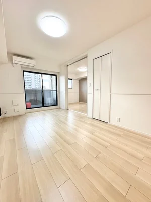 のマンスリーマンション・ウィークリーマンション「クオーレ　Ⅲ 308・洋室(No.1273258)」メイン画像