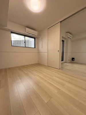 のマンスリーマンション・ウィークリーマンション「クオーレ　Ⅲ 302・洋室(No.1273263)」メイン画像