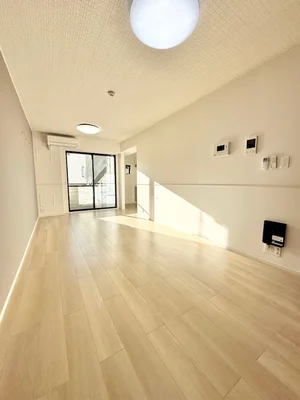 のマンスリーマンション・ウィークリーマンション「クオーレ　Ⅲ 105・洋室(No.1273270)」メイン画像