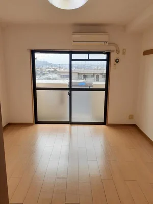 賀来駅（大分県）のマンスリーマンション・ウィークリーマンション「ｍｉｌｄ．Ａ 401・洋室(No.1273438)」メイン画像