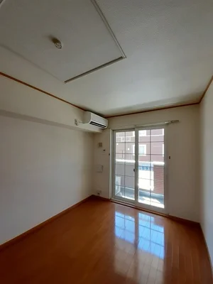 のマンスリーマンション・ウィークリーマンション「ピュール　ジャンＣ 102・洋室(No.1273542)」メイン画像