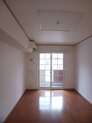 のマンスリーマンション・ウィークリーマンション「ピュール　ジャンＣ 102・洋室(No.1273542)」メイン画像