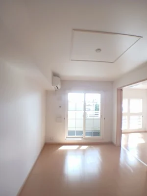 のマンスリーマンション・ウィークリーマンション「ＳＴＡＲＲＹ　ＮＯＯＮ　Ⅰ 202・洋室(No.1273548)」メイン画像