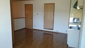 御幸辻駅（和歌山県）のマンスリーマンション・ウィークリーマンション「Ｐｒｉｍｒｏｓｅ　Ｈｉｌｌ　Ａ 202・洋室(No.1273766)」メイン画像