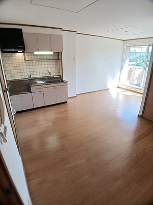 のマンスリーマンション・ウィークリーマンション「Ｐｒｉｍｒｏｓｅ　Ｈｉｌｌ　Ａ 202・洋室(No.1273766)」メイン画像