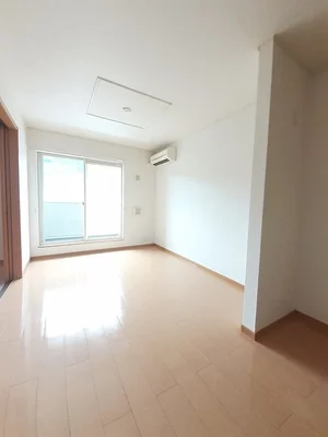 のマンスリーマンション・ウィークリーマンション「ベル・オーブ・メゾンＣ 203・洋室(No.1273838)」メイン画像