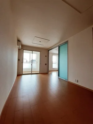 のマンスリーマンション・ウィークリーマンション「グランデ　ブラール西美沢野　Ｃ 204・洋室(No.1274140)」メイン画像