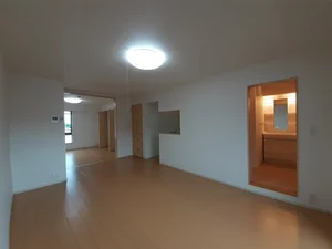 のマンスリーマンション・ウィークリーマンション「トレ　ミ　カーサ星の森 303・洋室(No.1274322)」メイン画像