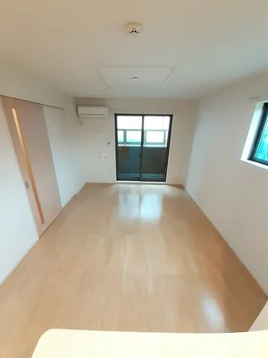 のマンスリーマンション・ウィークリーマンション「Ｃｏｏｐｅｒ　Ｖｉｌｌａ 101・洋室(No.1274422)」メイン画像