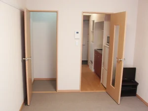 のマンスリーマンション・ウィークリーマンション「レオパレスレイクサイド武蔵浦和 301(No.1274536)」メイン画像