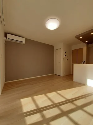 のマンスリーマンション・ウィークリーマンション「フォンハウス　志家 202・洋室(No.1274600)」メイン画像