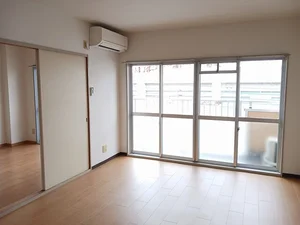 のマンスリーマンション・ウィークリーマンション「ＬＡＳＳＩＫ 302・洋室(No.1274610)」メイン画像