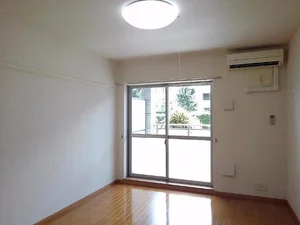 埼玉県のマンスリーマンション・ウィークリーマンション「ネクサス千間台 106・洋室(No.1274652)」メイン画像