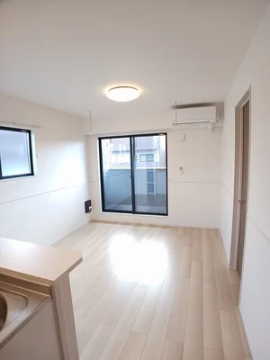 のマンスリーマンション・ウィークリーマンション「ミノリⅢ　Ａ 201・洋室(No.1274763)」メイン画像