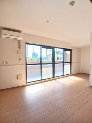 のマンスリーマンション・ウィークリーマンション「サンライズ　新池 203・洋室(No.1274832)」メイン画像