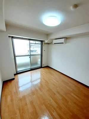 グランド通駅（高知県）のマンスリーマンション・ウィークリーマンション「メイト鷹匠 205・洋室(No.1274856)」メイン画像