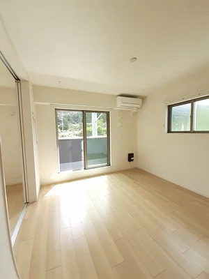 のマンスリーマンション・ウィークリーマンション「オビーガーデン三次　Ｃ棟 203・洋室(No.1274888)」メイン画像